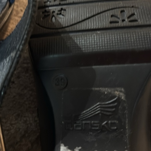 Dansko womens size 39 (8.5/9) Stylish Black Wedge Sandals- slip on - Picture 6 of 8